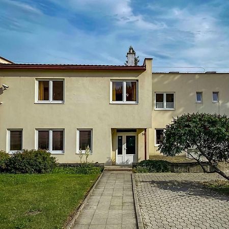 Penzion Ziva Bijacovce Buitenkant foto